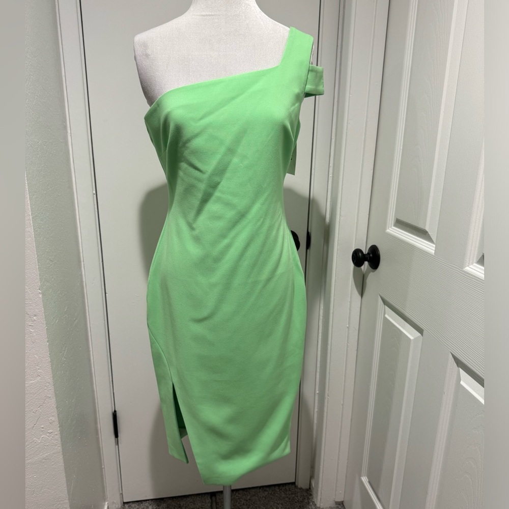 Likely dress size 6